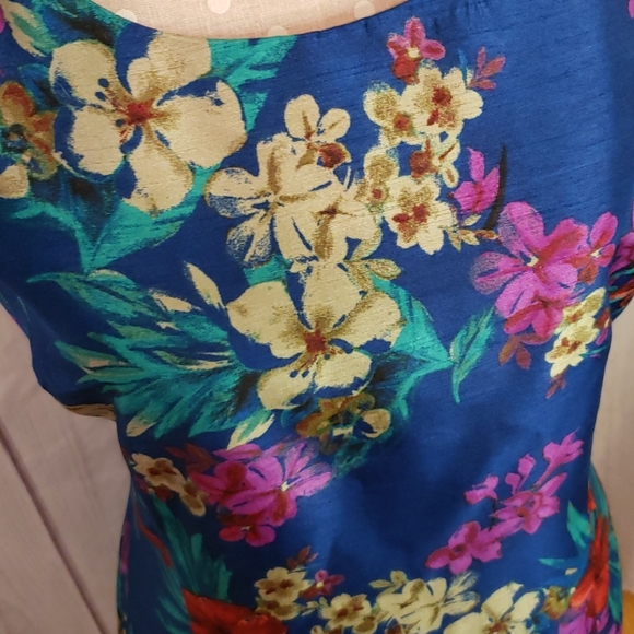 NWT "DN Design" lovely satin dress - Picture 2 of 6